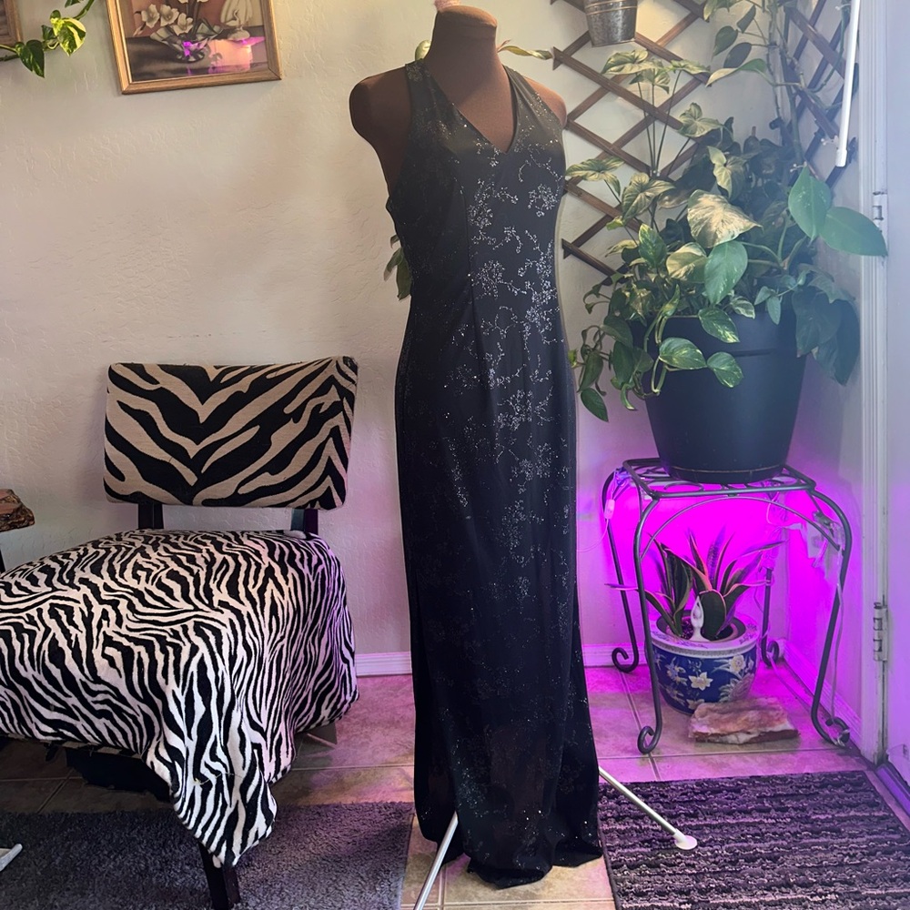 Morgan and Co women’s dress